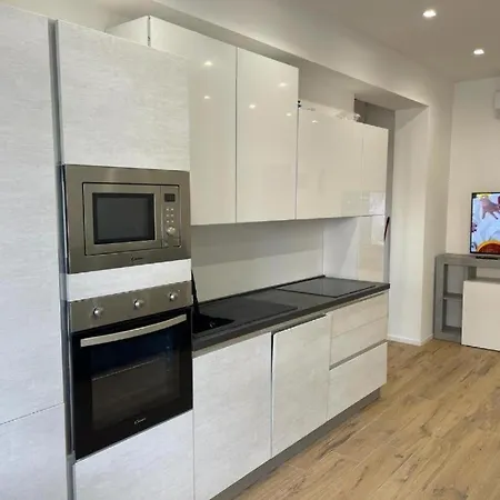 Pm 34 Viale Imperatore - San Paolo Station * Roma