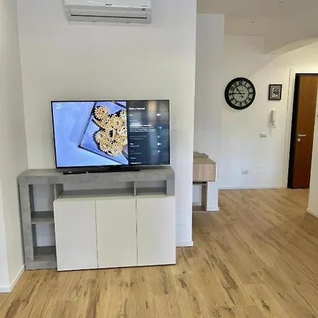 Apartamento Pm 34 Viale Imperatore - San Paolo Station